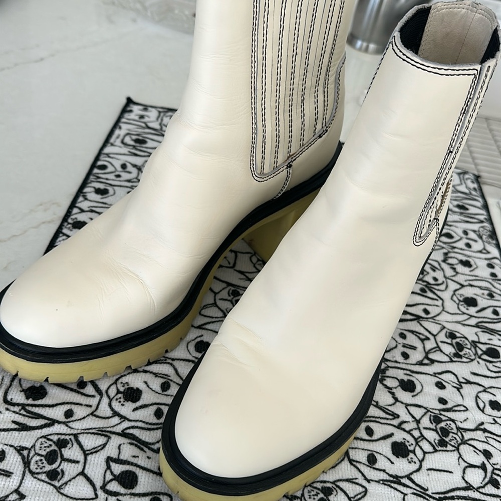 Dolce Vita booties